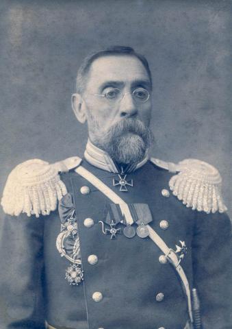 Петр Егорович Чистяков (1855-1919).jpg